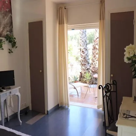 House Superbe Avec Piscine 4 Chambres Ferienhaus Grimaud